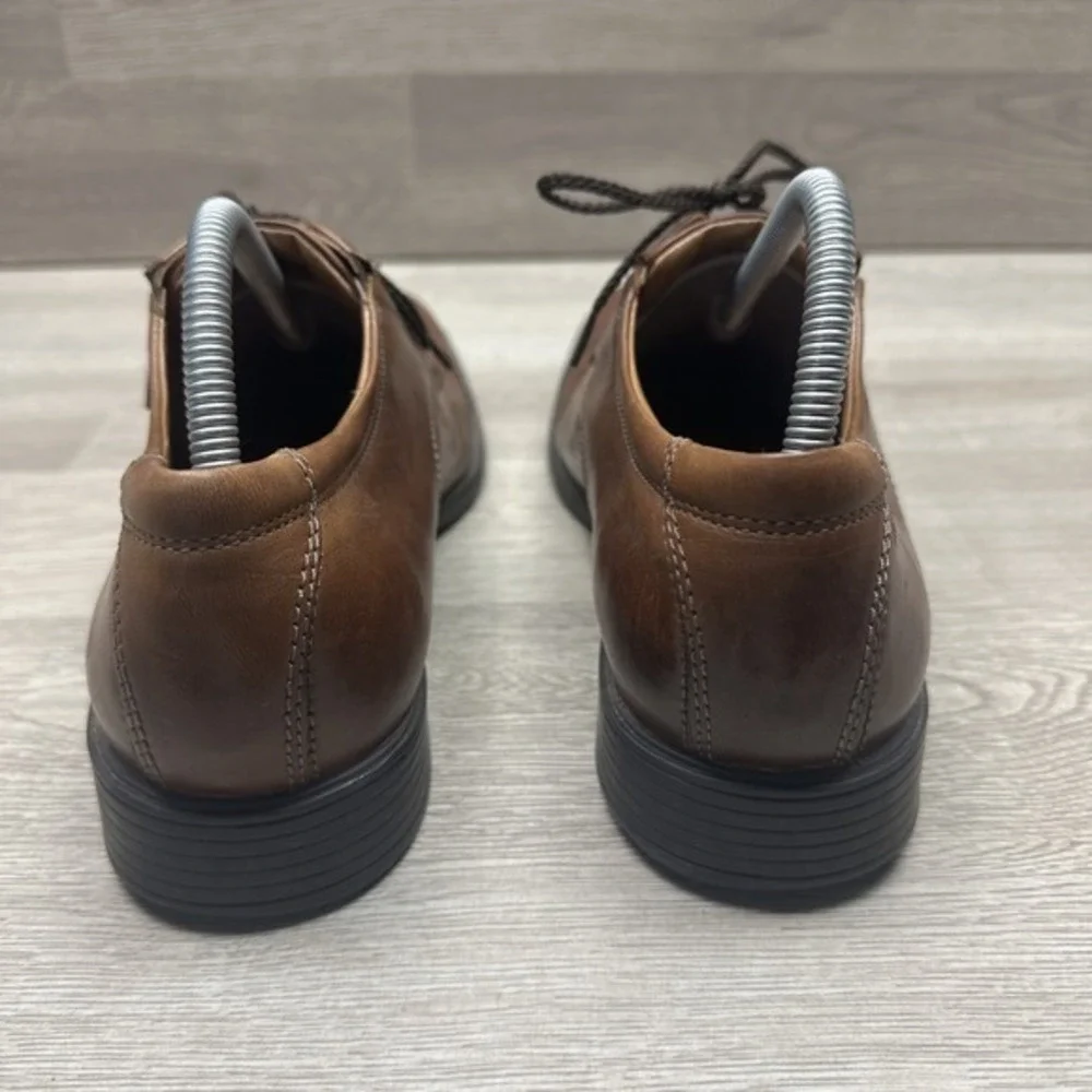 Clarks Mens Tilden Cap‎ Toe Brown Oxford Dress Shoe Size 10 M Very Nice